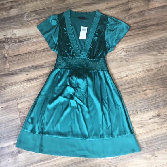 NWT - BCBGMaxAzria Silk Green Dress M - Picture 3 of 13